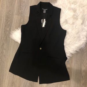 Sleeveless Ruffle Back Duster - Chelsea & Theodore